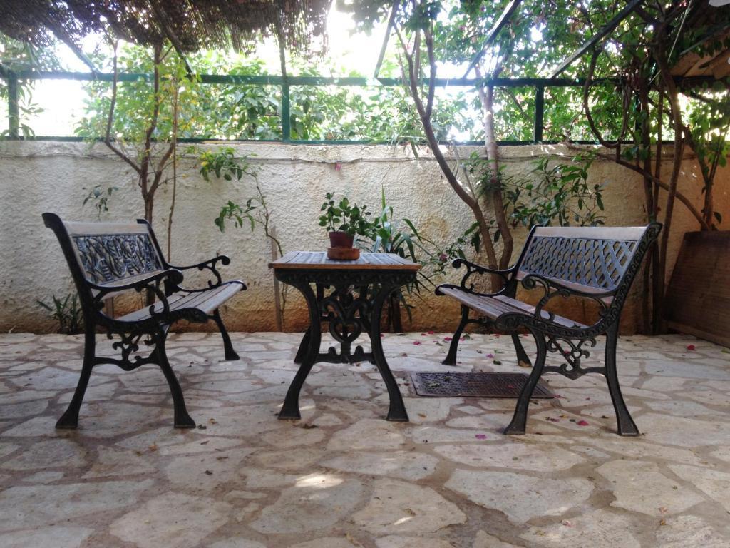 Meliti Guesthouse Акрата Экстерьер фото