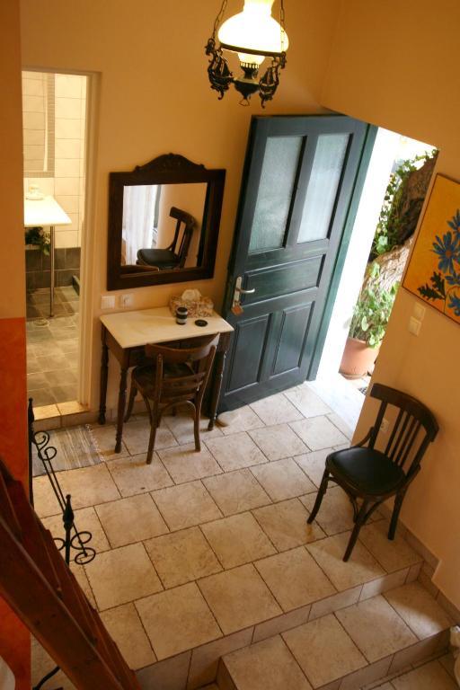Meliti Guesthouse Акрата Экстерьер фото