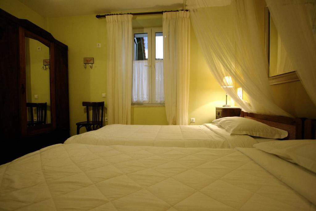 Meliti Guesthouse Акрата Экстерьер фото
