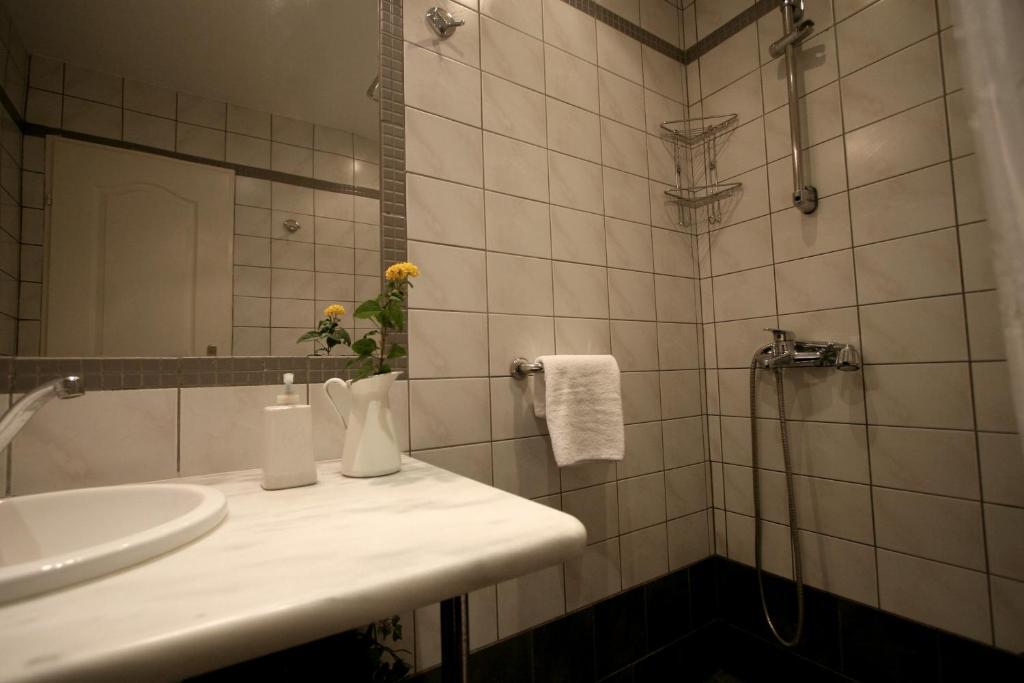 Meliti Guesthouse Акрата Экстерьер фото